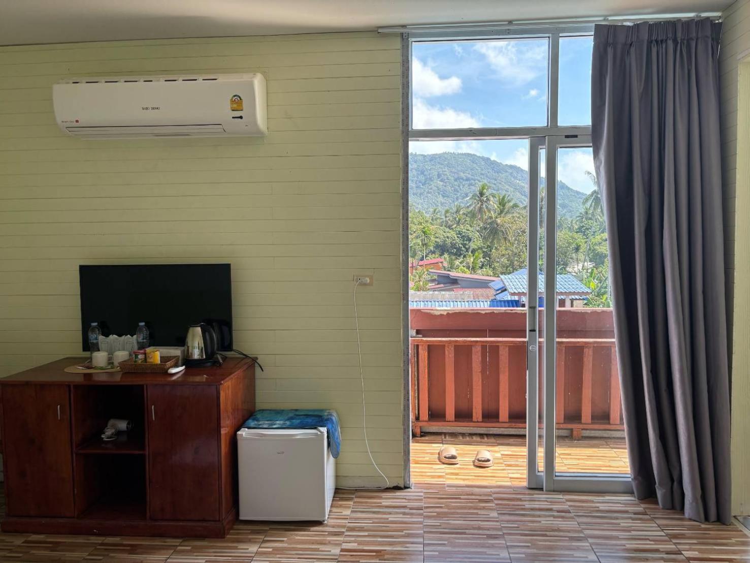 Hotel Rung Phangan Баан Тай Стая снимка